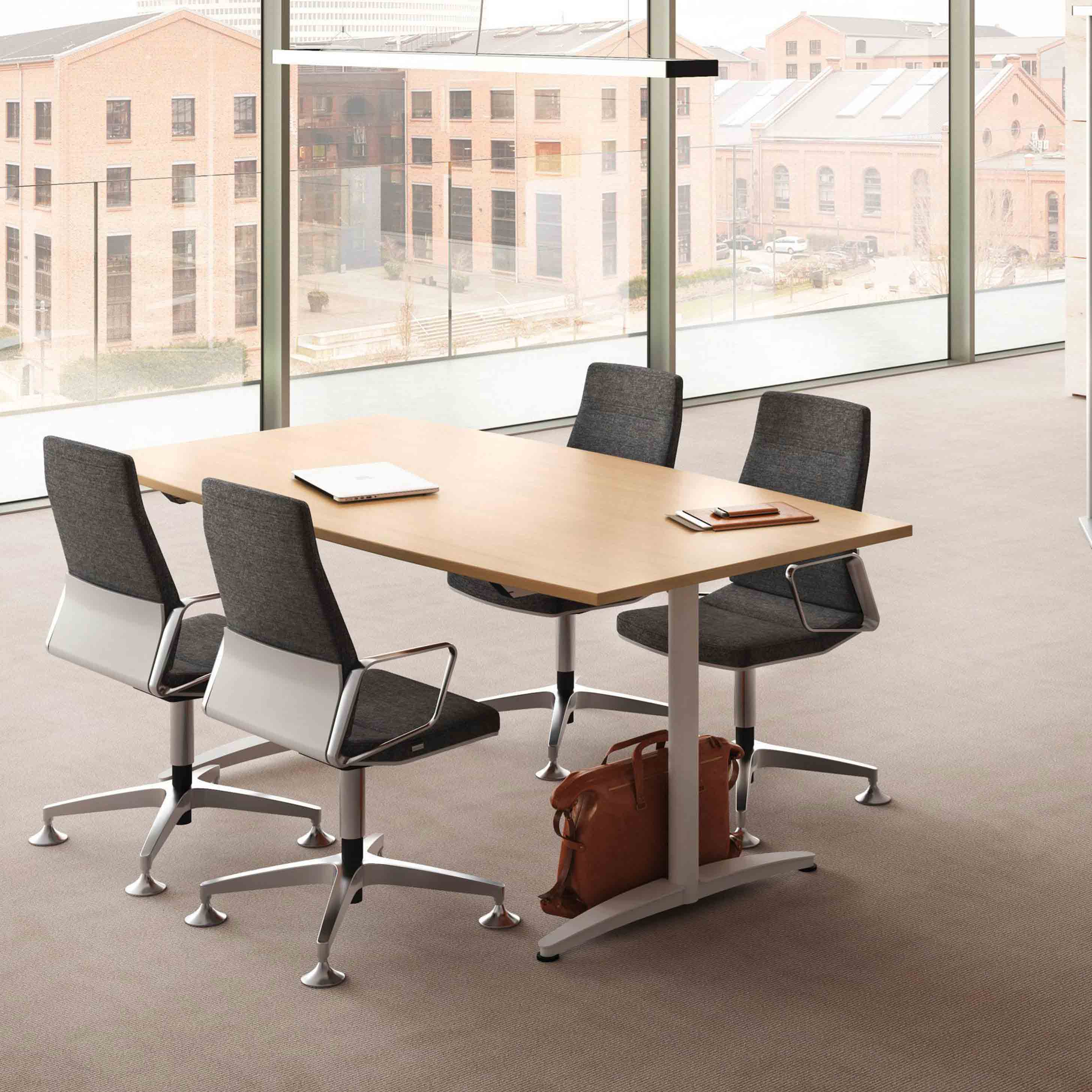 Palmberg vergadertafel Conference Zonder Blad overstek afbeelding