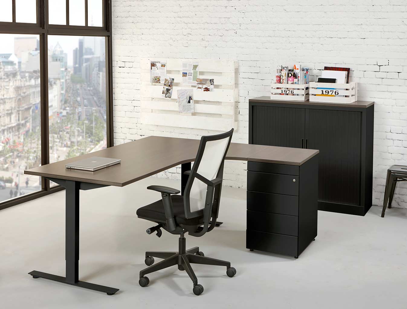 Bureau Twiggy afbeelding